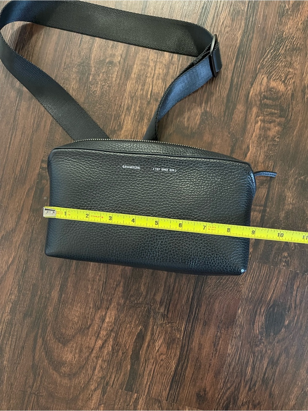 GRAMS(28) 157 Essential Everyday Sling Lightweight ITALIAN Leather Black Bag - Picture 11 of 17